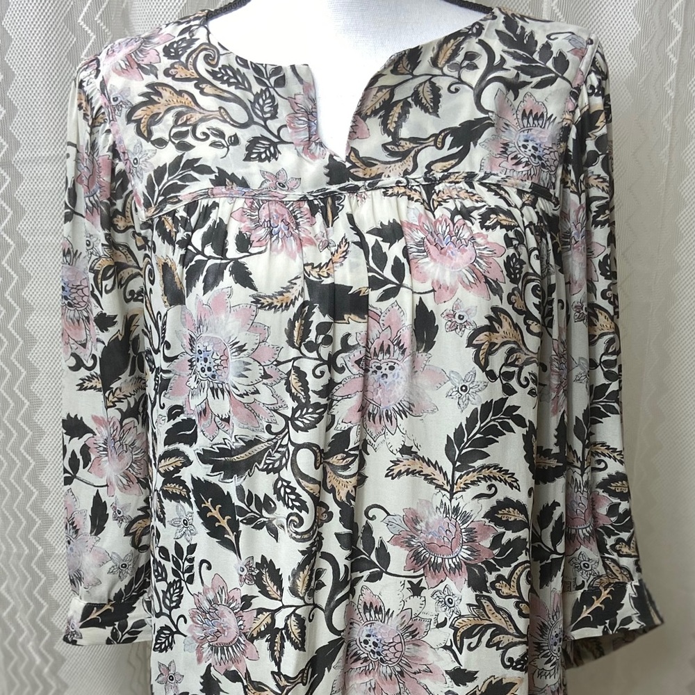 Loft M Floral Top Pink Green White